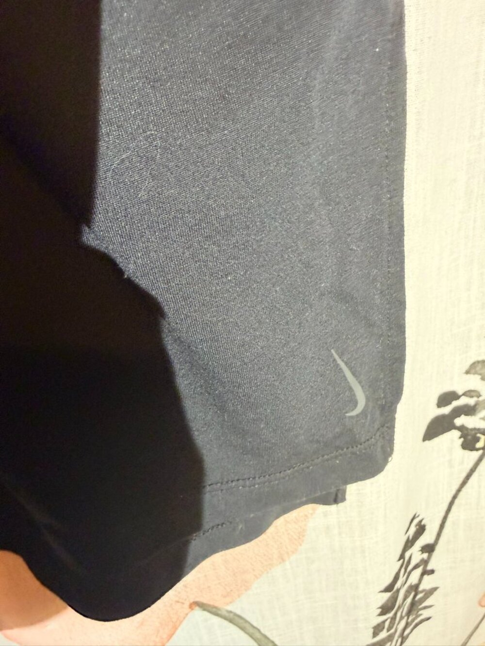 Nike Dri-FIT Performance Tee β Size Medium - Picture 4 of 9